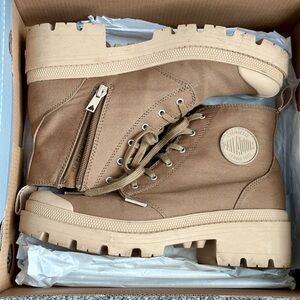 Palladium Pallabase Twill Boots | Size 8